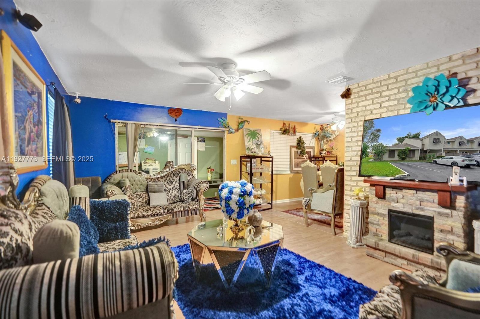 WOODLAKE SHORES - Residential