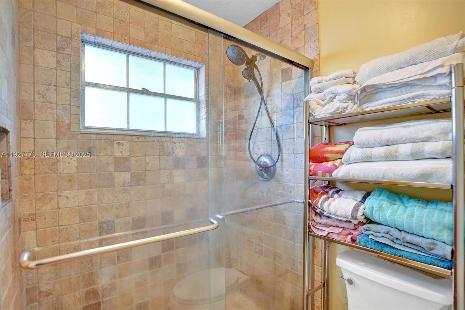 WOODLAKE SHORES - Residential