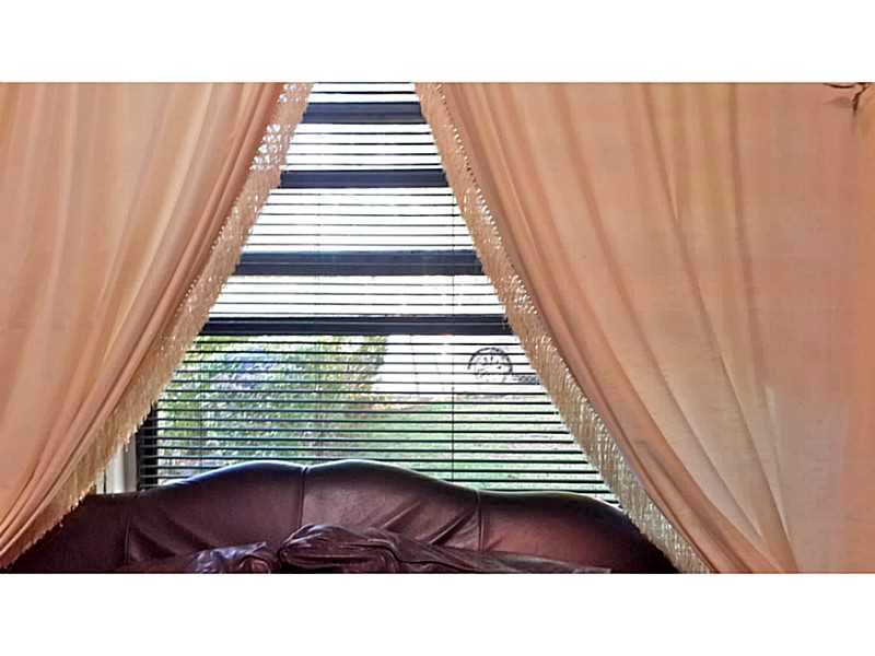 32 55 40 WEST PERRINE ADD - Residential