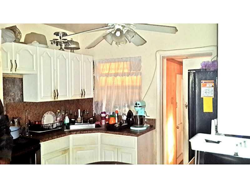 32 55 40 WEST PERRINE ADD - Residential