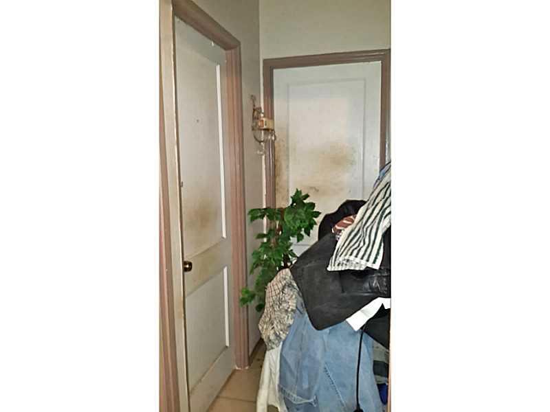 32 55 40 WEST PERRINE ADD - Residential