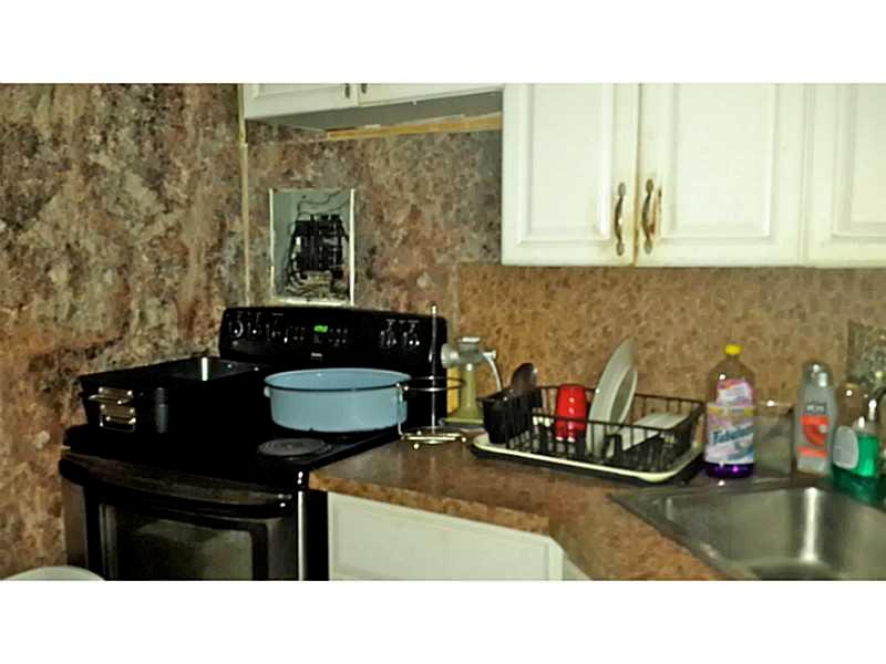 32 55 40 WEST PERRINE ADD - Residential