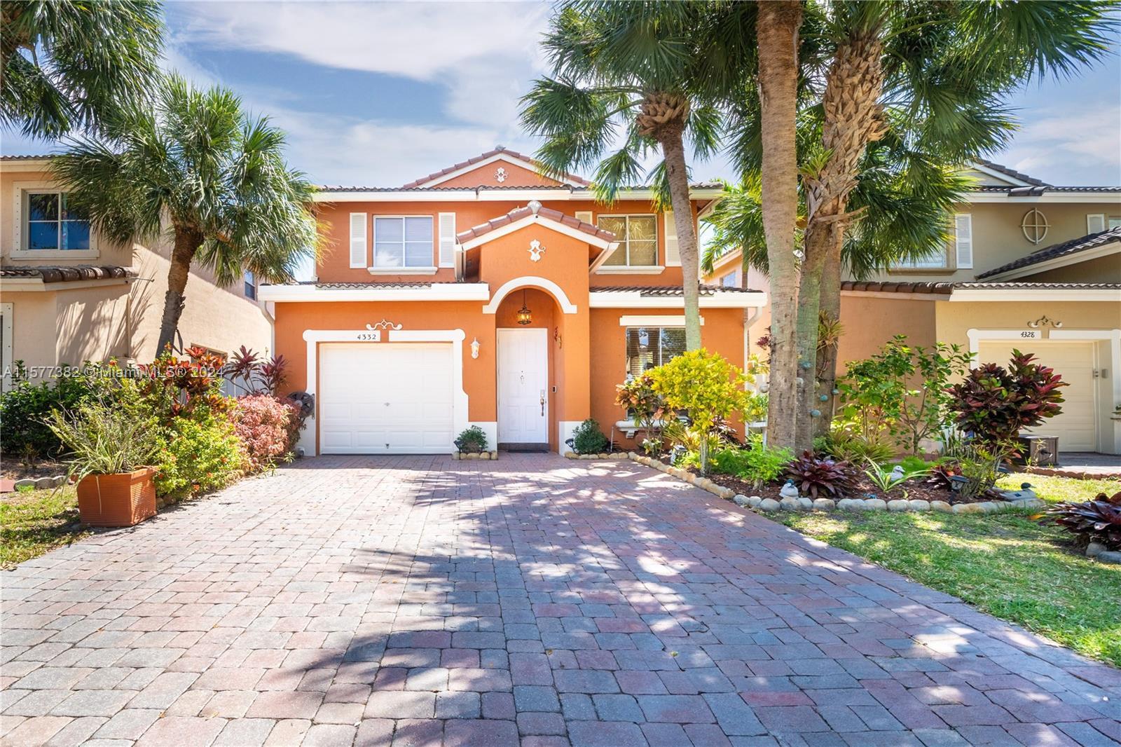 Property for Sale at 4332 Lake Tahoe Cir Cir, West Palm Beach, Palm Beach County, Florida - Bedrooms: 4 
Bathrooms: 3  - $550,000