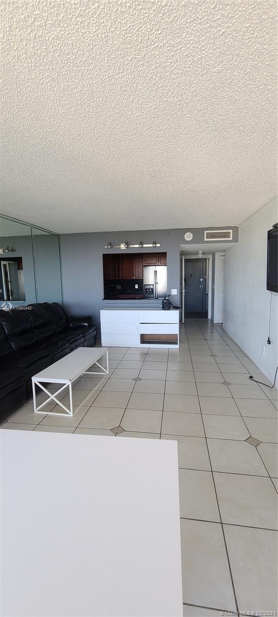 SAILBOAT CAY CONDO - Residential Lease