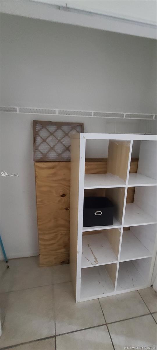 SAILBOAT CAY CONDO - Residential Lease