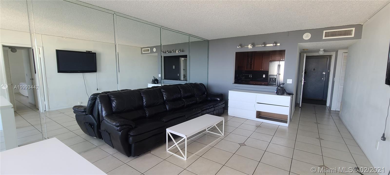 SAILBOAT CAY CONDO - Residential Lease