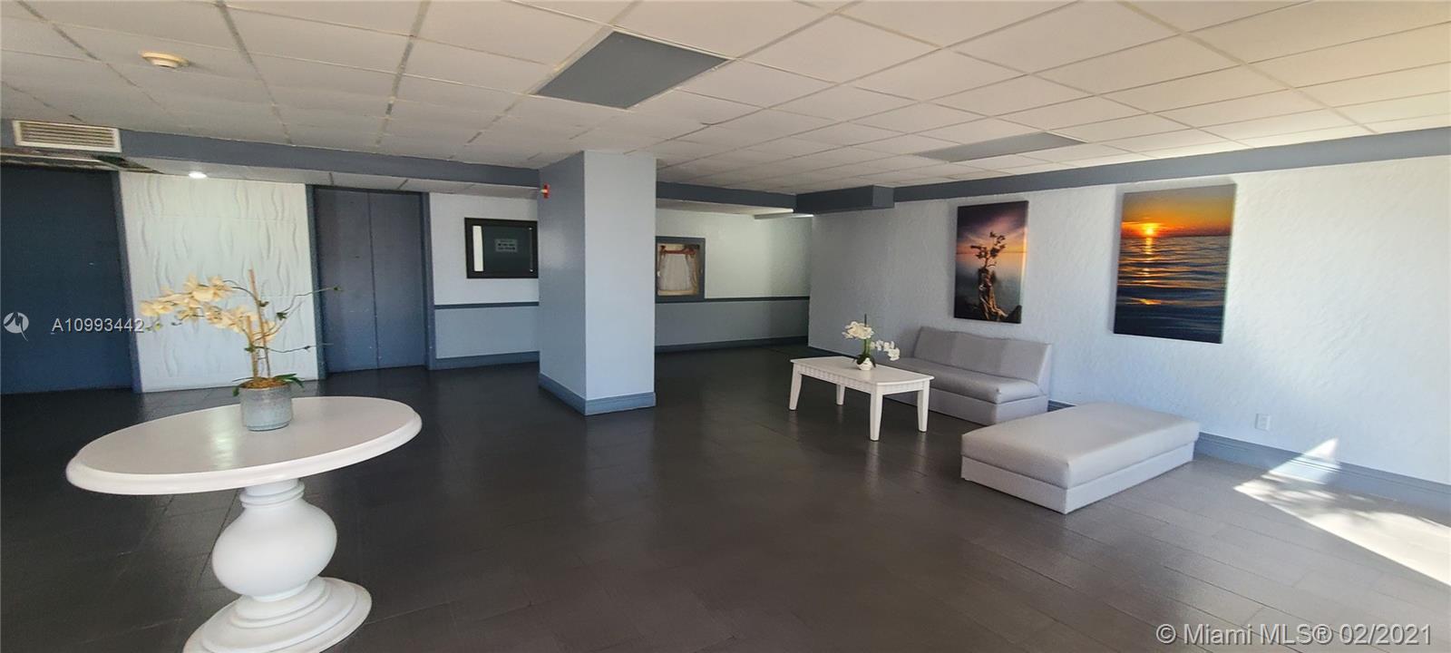 SAILBOAT CAY CONDO - Residential Lease