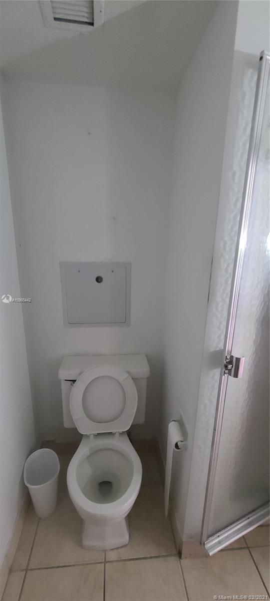 SAILBOAT CAY CONDO - Residential Lease