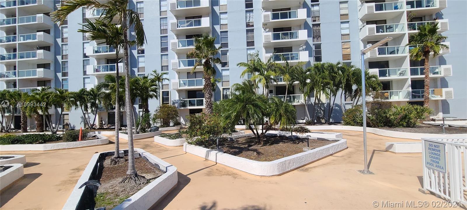 SAILBOAT CAY CONDO - Residential Lease