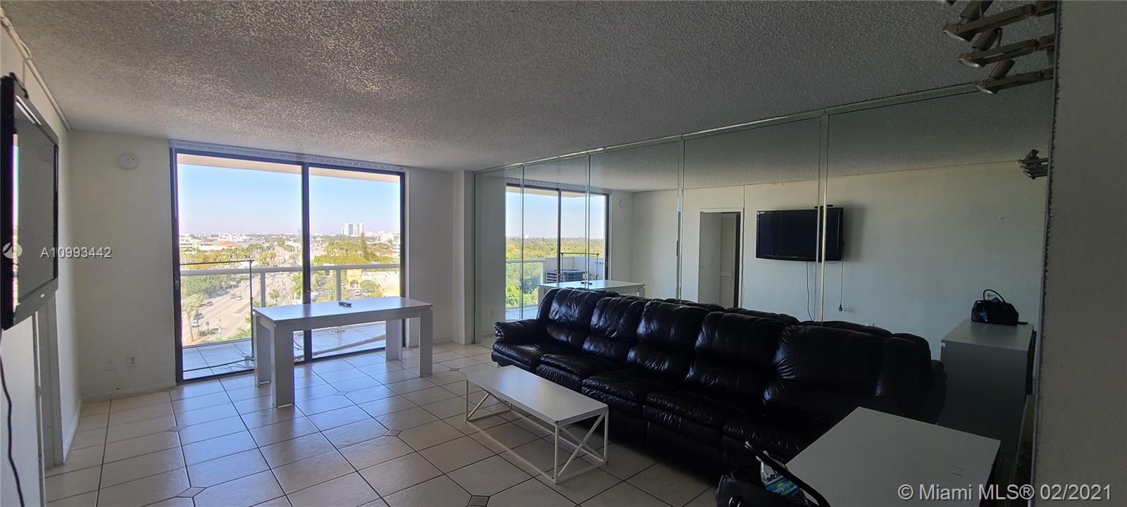 SAILBOAT CAY CONDO - Residential Lease