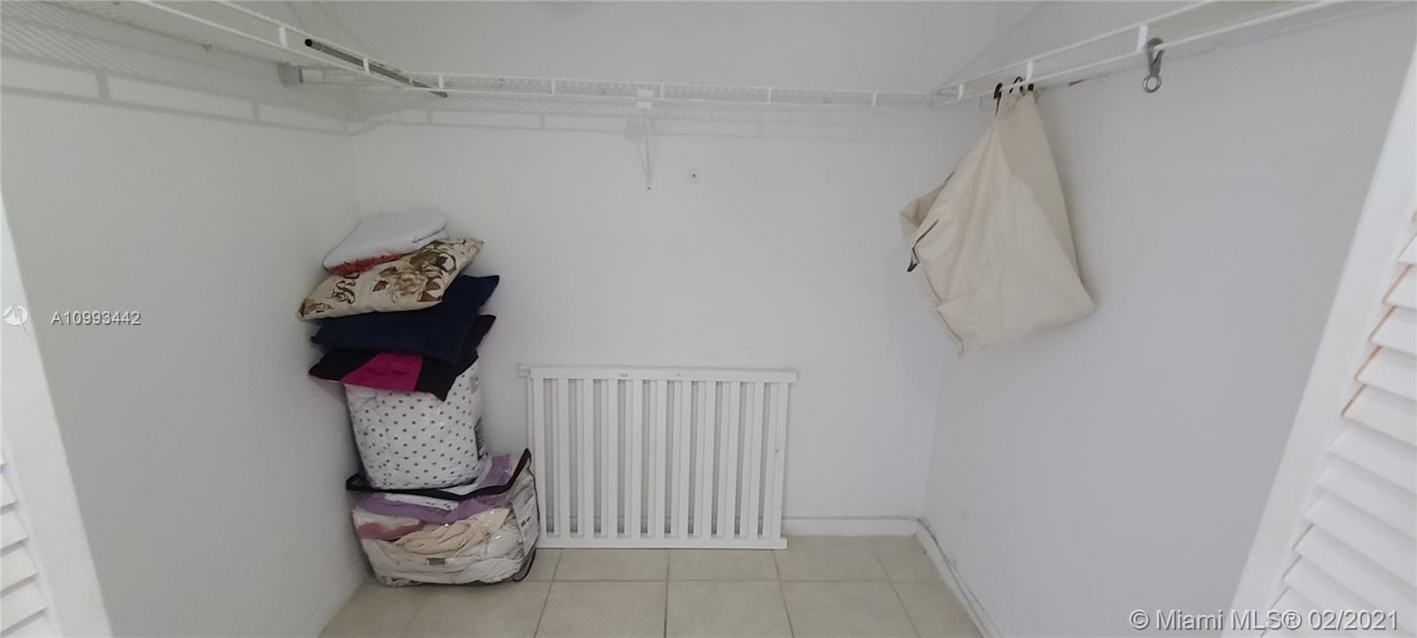 SAILBOAT CAY CONDO - Residential Lease