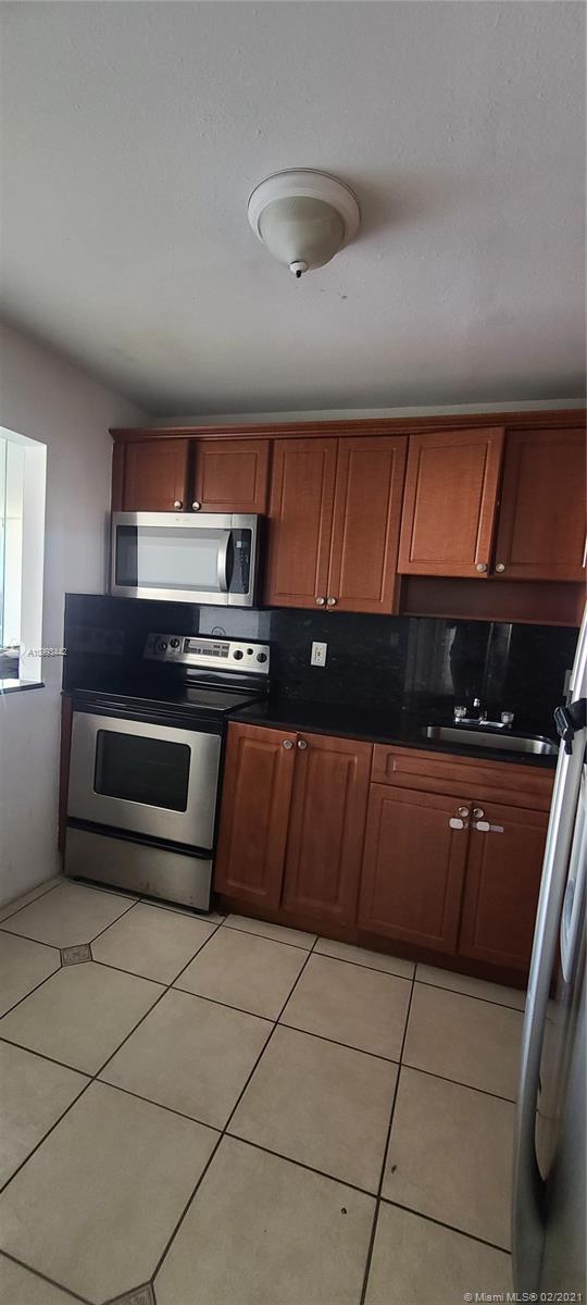 SAILBOAT CAY CONDO - Residential Lease