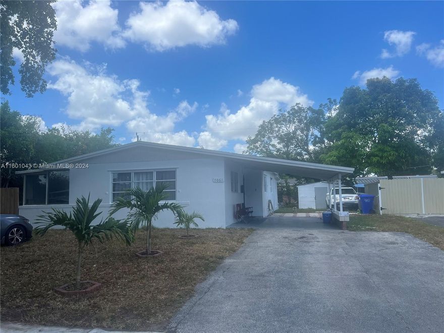 This delightful home has a warm appeal and is great for entertaining with its large living room, connecting kitchen, and a large backyard, there is plenty of room for the whole family to enjoy. Washer and Dryer is not for sale.This home is within walking distance of schools, parks, and restaurants and minutes to the Florida Turnpike. Schedule a showing before it's gone.