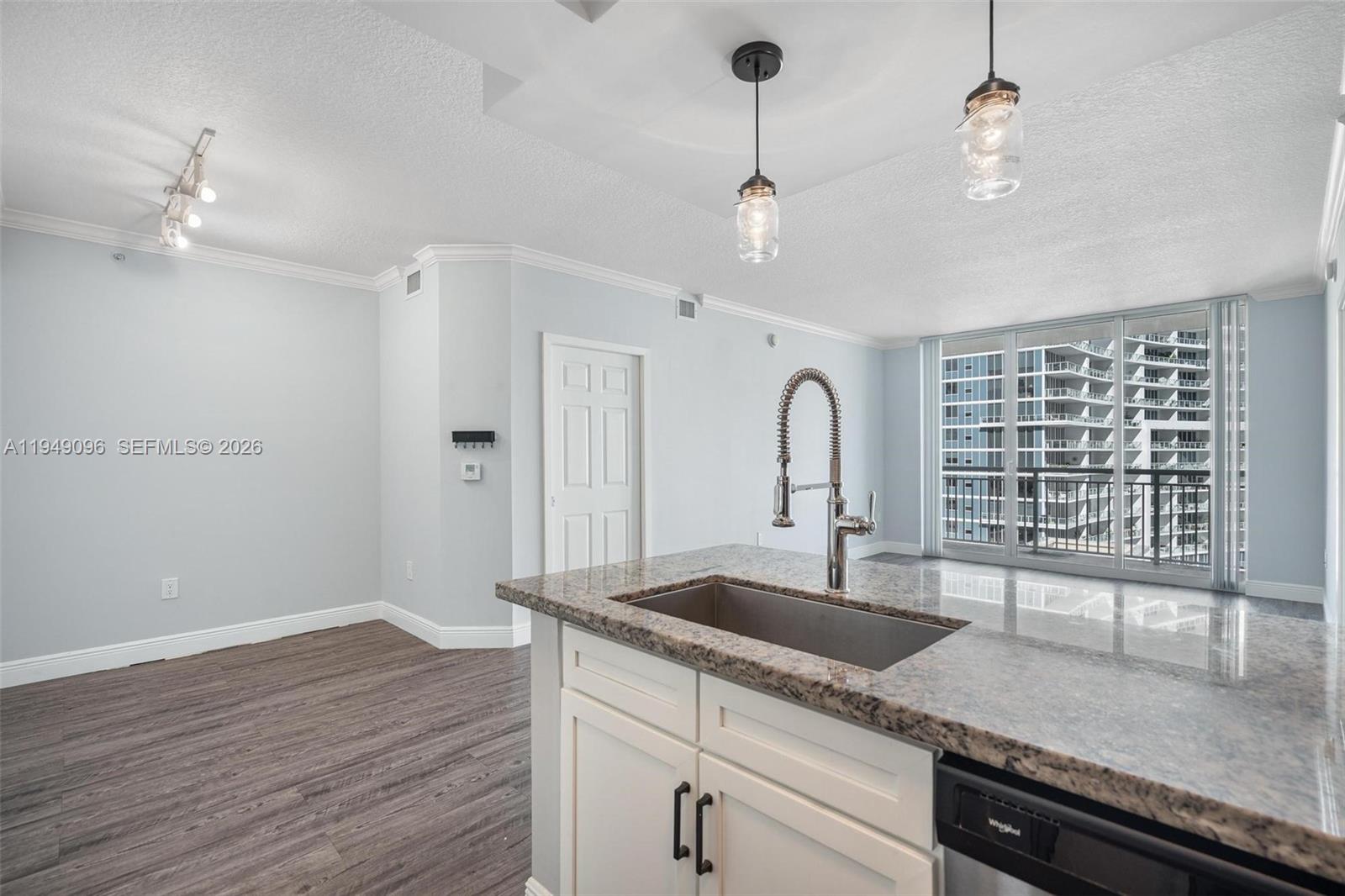 CITE CONDO - Residential