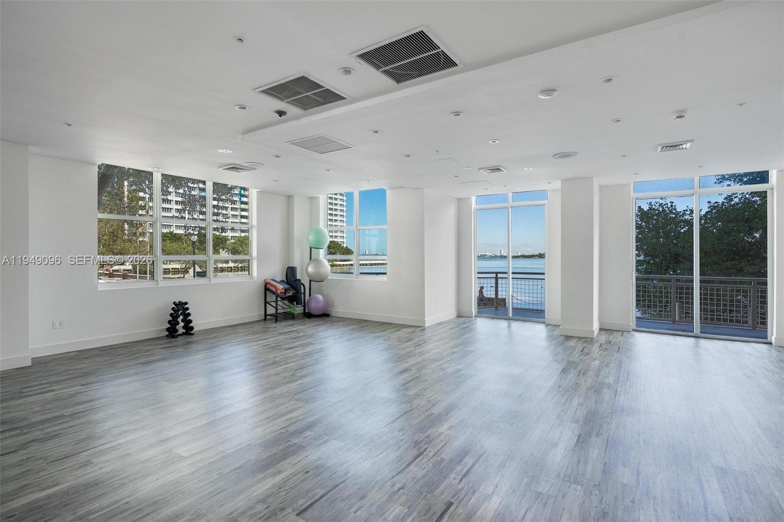 CITE CONDO - Residential