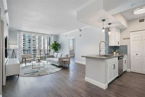 2000 N Bayshore Dr 1105 Miami FL 33137