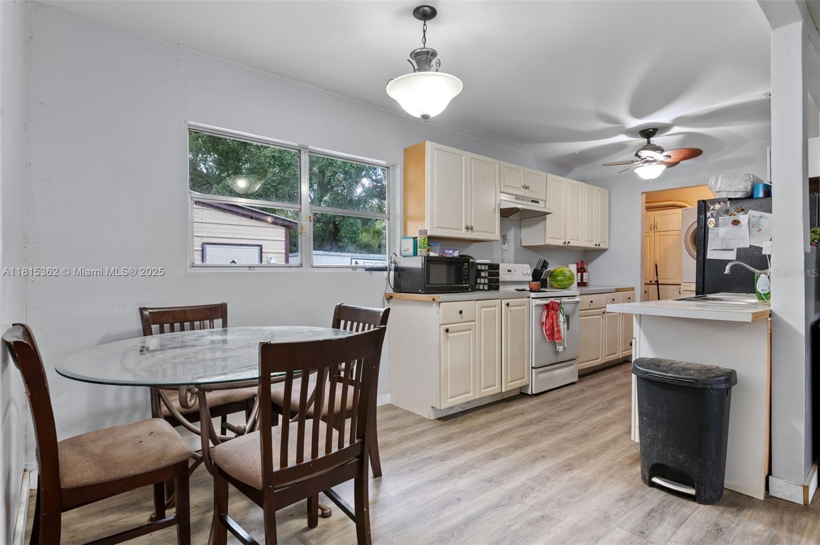 CANAVERAL GROVES REPLAT UN - Residential