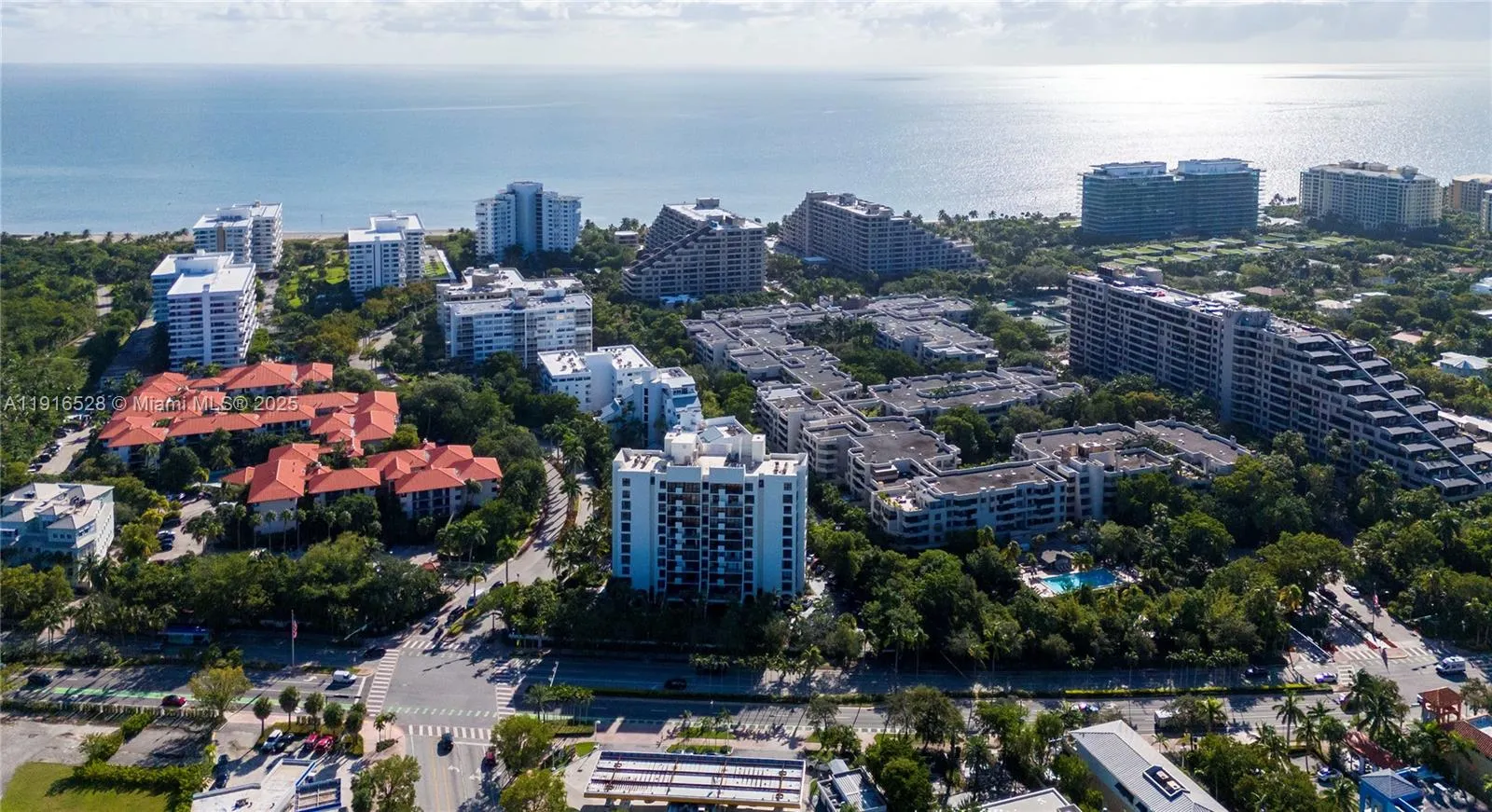 Key Biscayne, Florida 33149, United States, 2 Bedrooms Bedrooms, ,2 BathroomsBathrooms,Residential,Active,245215