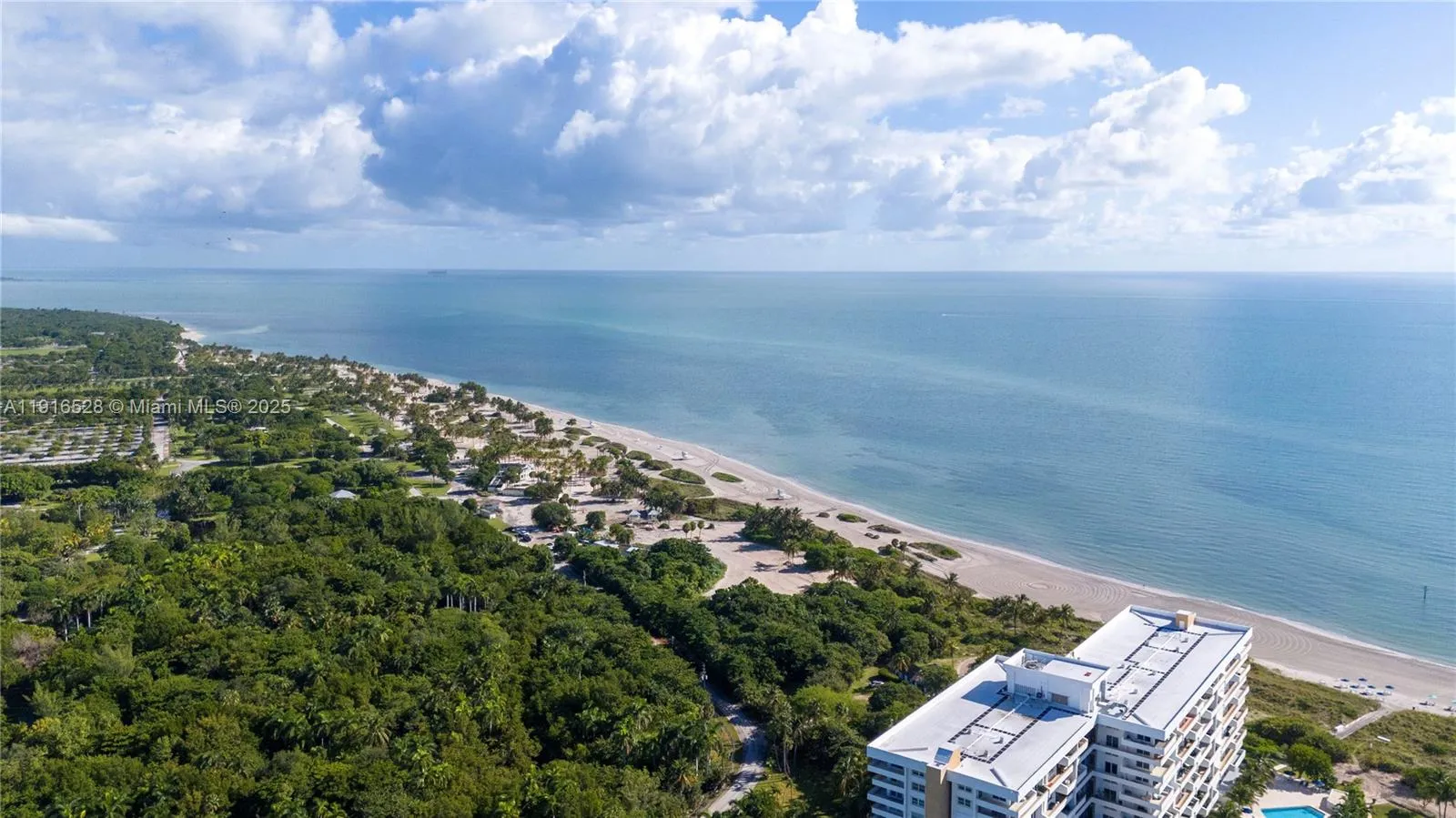Key Biscayne, Florida 33149, United States, 2 Bedrooms Bedrooms, ,2 BathroomsBathrooms,Residential,Active,245215