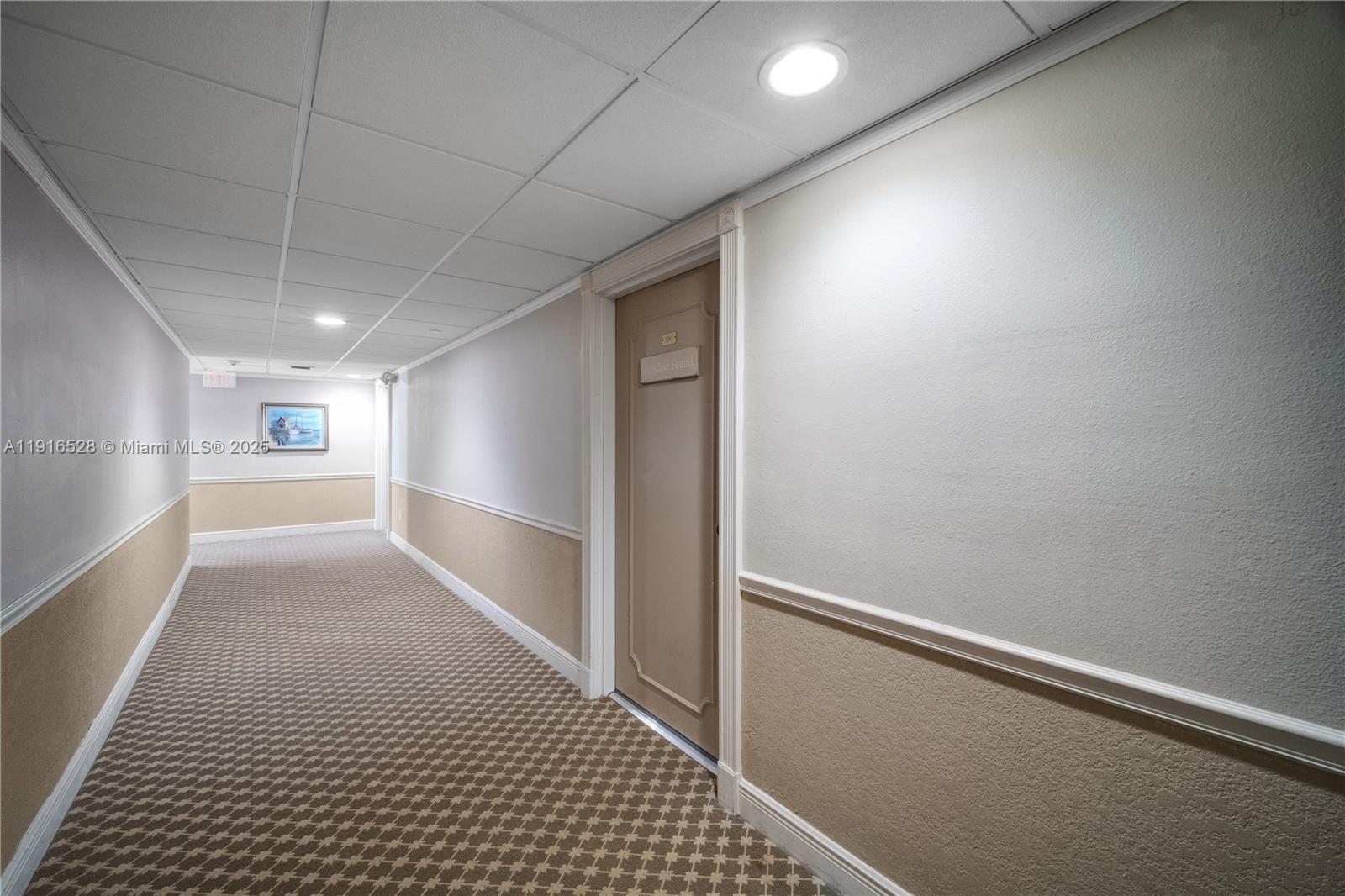 THE PALMS OF KEY BISCAYNE - Residential Lease