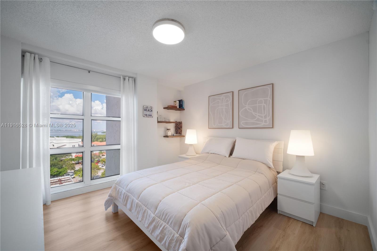 THE PALMS OF KEY BISCAYNE - Residential Lease