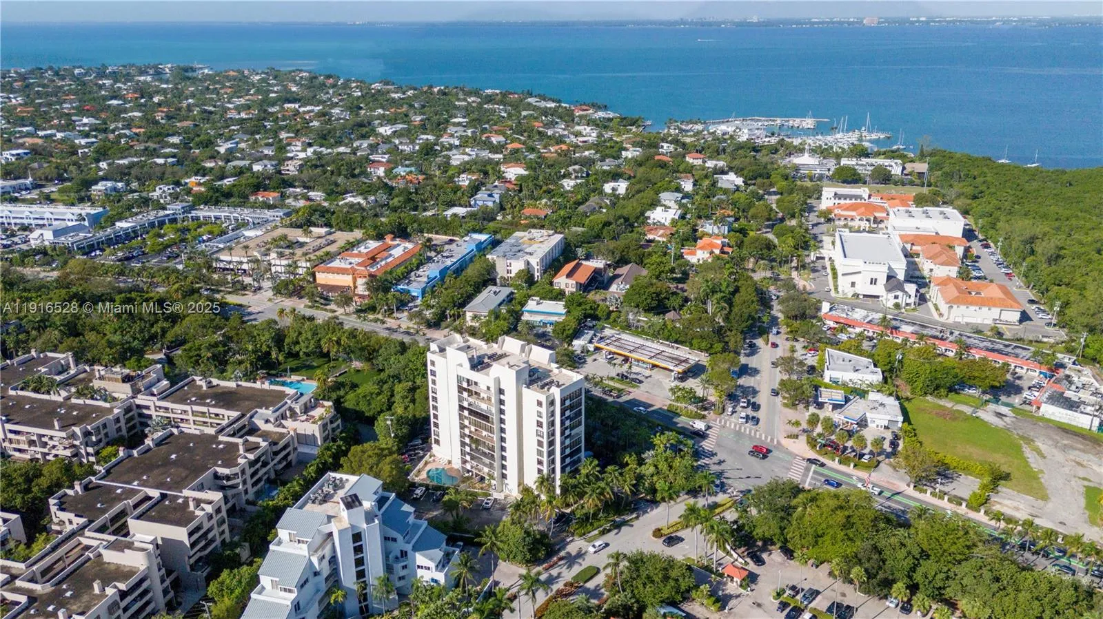 Key Biscayne, Florida 33149, United States, 2 Bedrooms Bedrooms, ,2 BathroomsBathrooms,Residential,Active,245215
