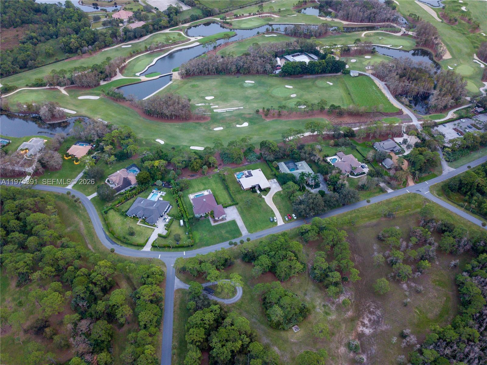 THE LINKS - Residential