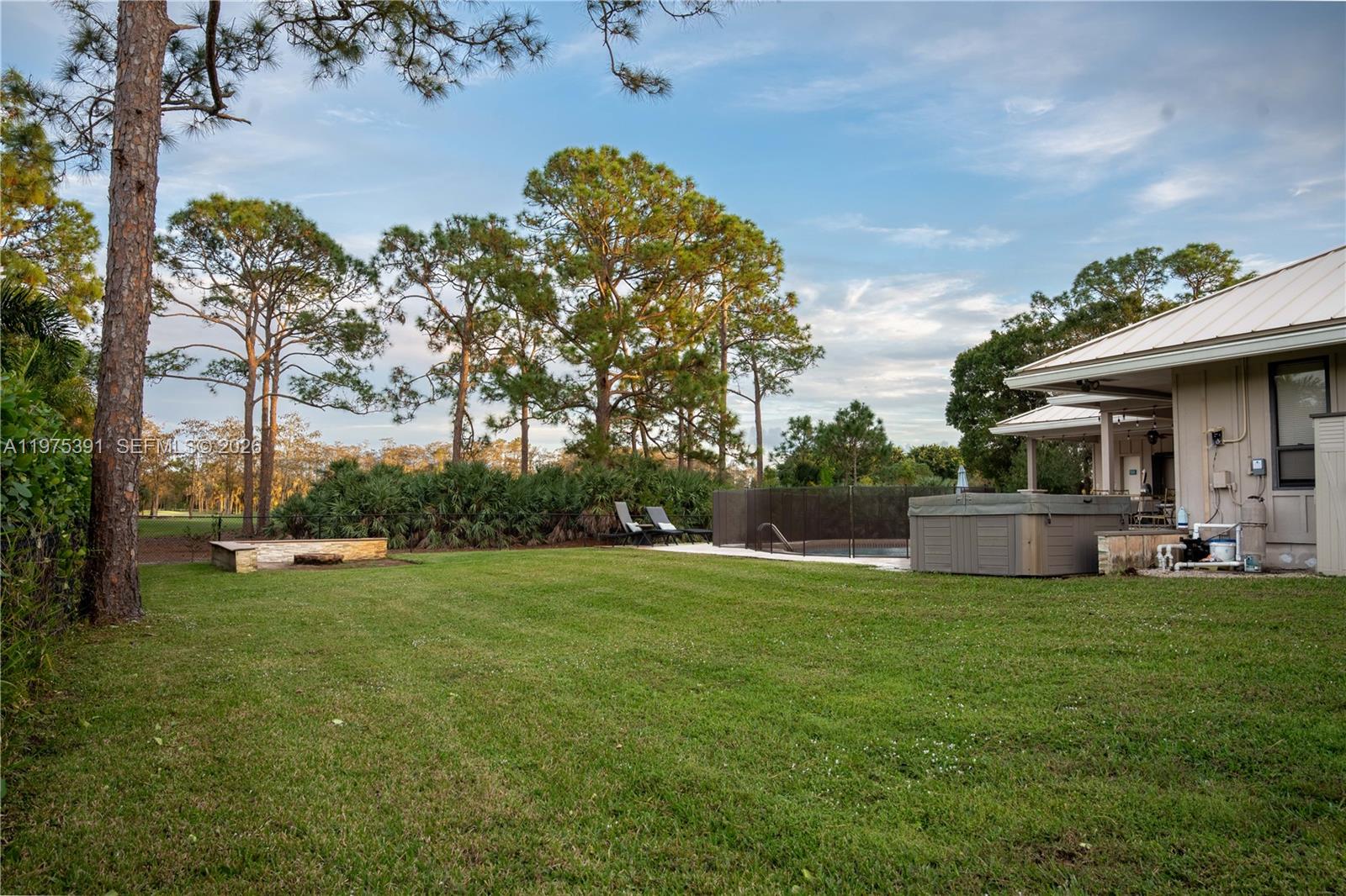 THE LINKS - Residential