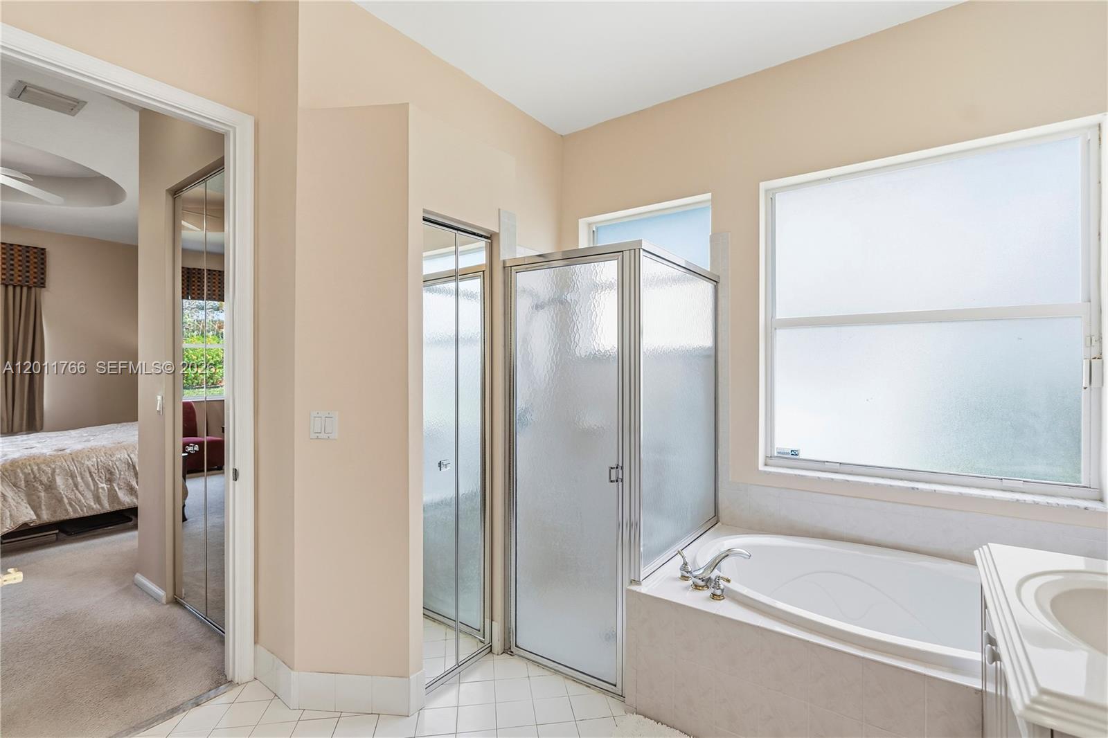 SESSA EIGHT - Residential