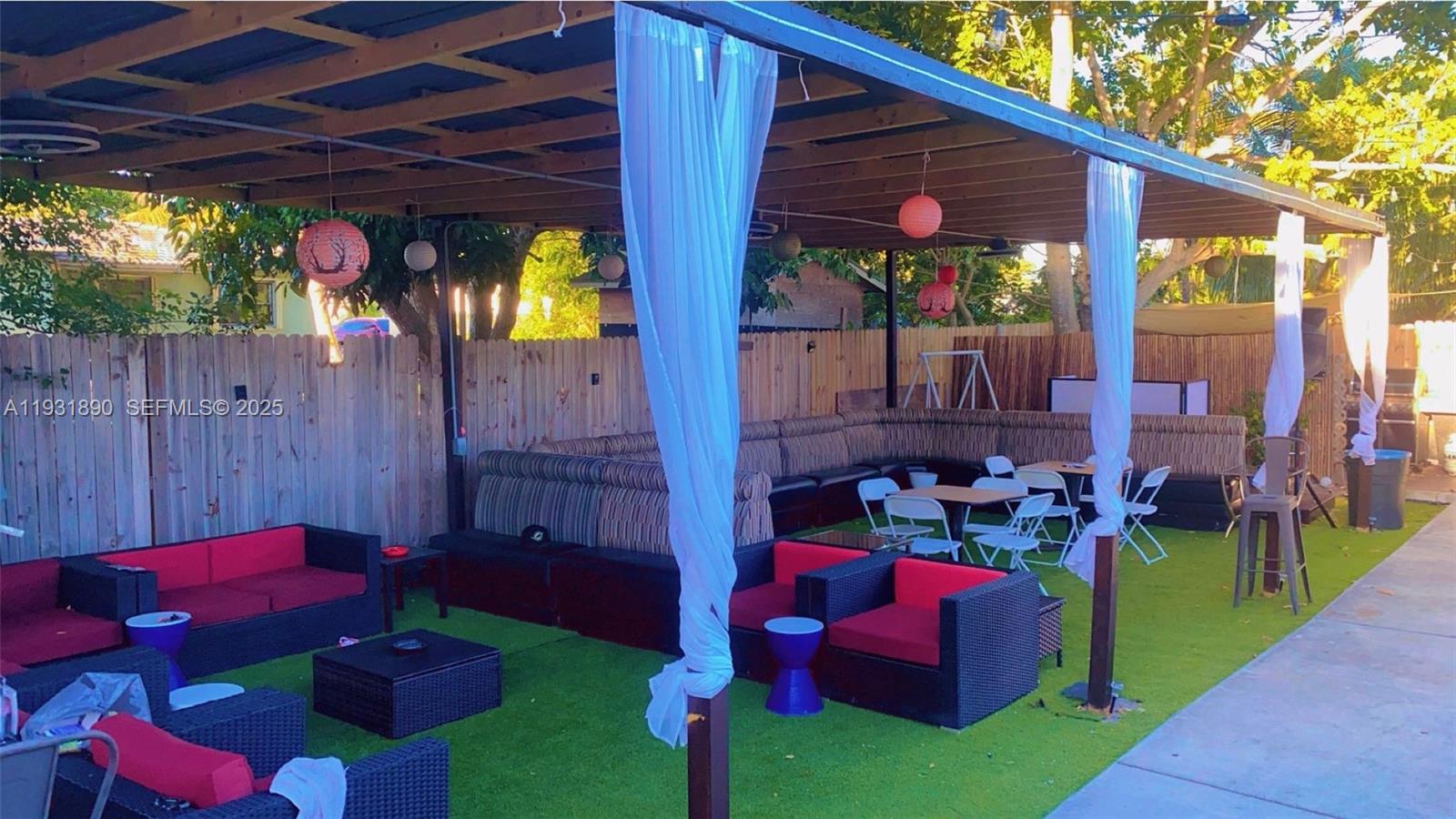 BREEZESWEPT PARK ESTATES - Residential