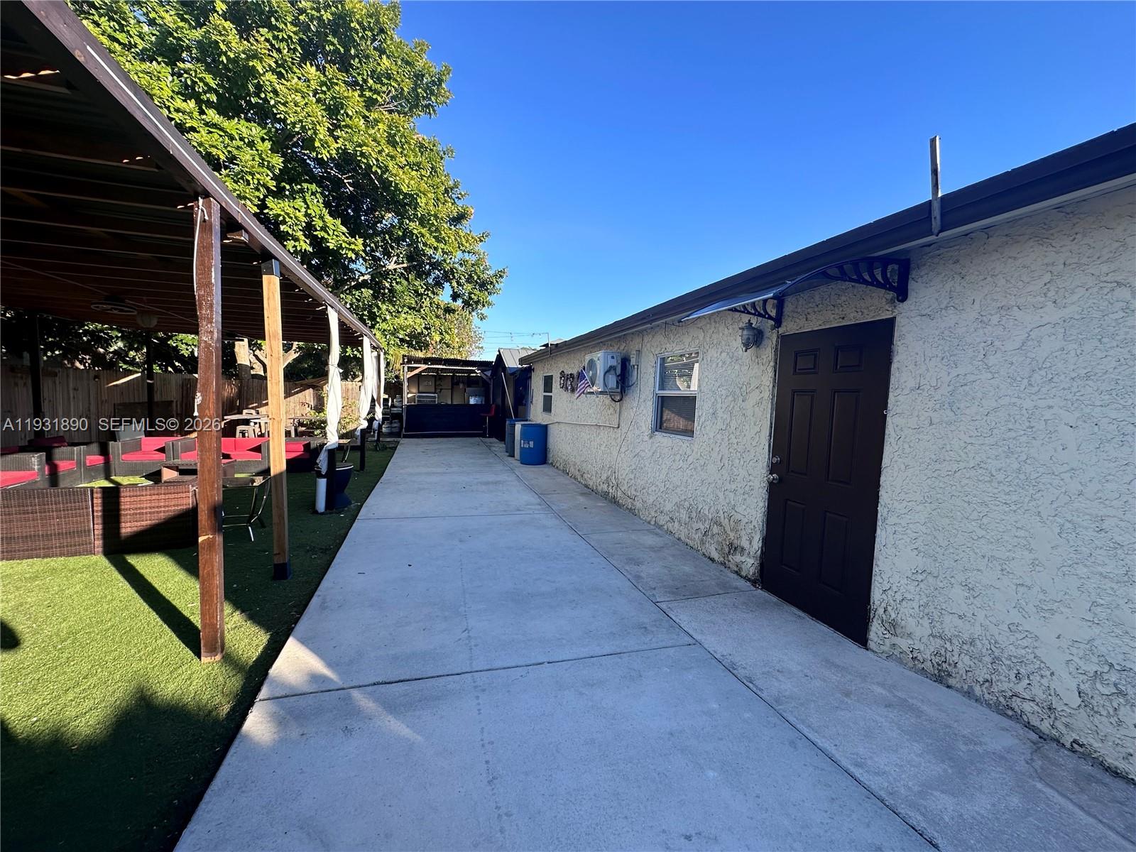 BREEZESWEPT PARK ESTATES - Residential