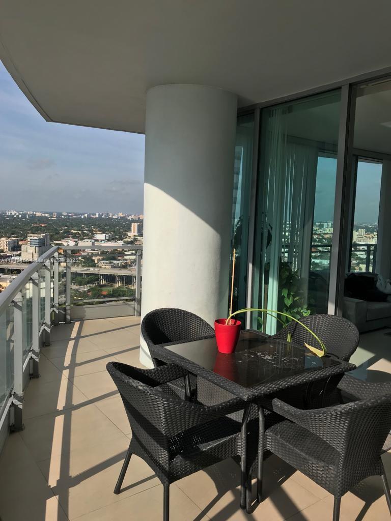 IVY CONDO - Residential Lease