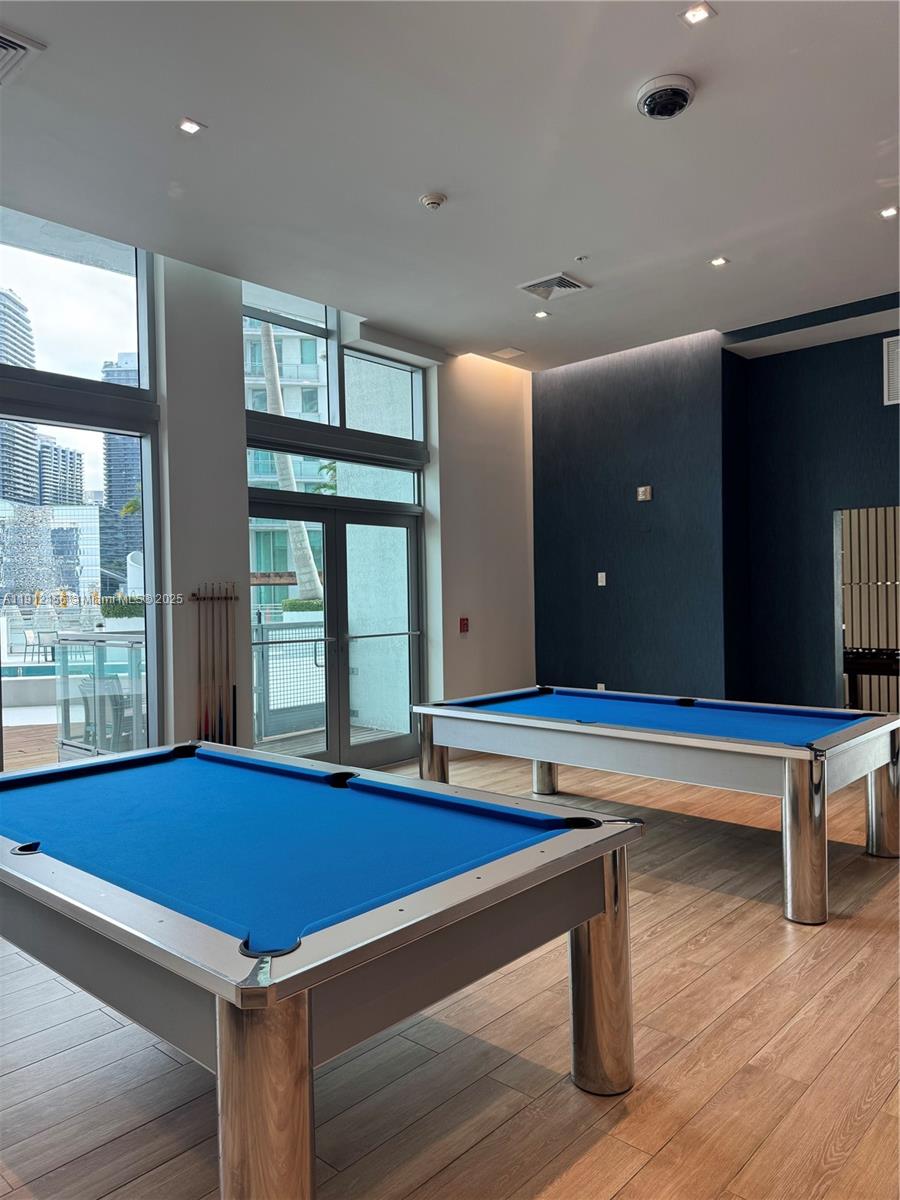 IVY CONDO - Residential Lease