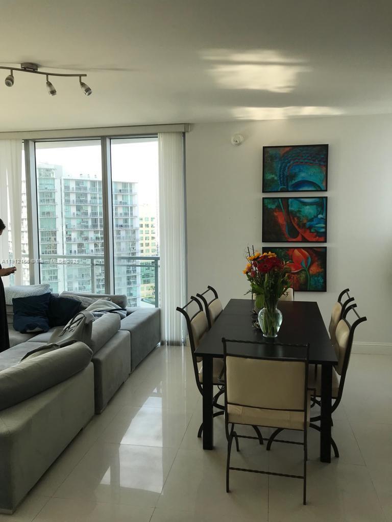 IVY CONDO - Residential Lease