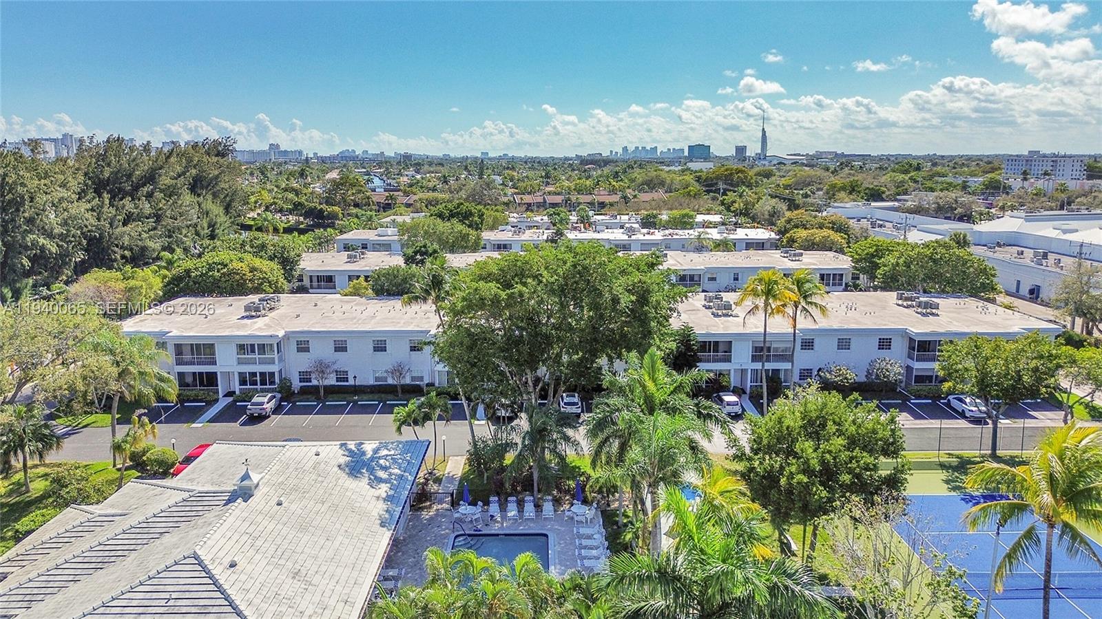 BAY COLONY CLUB CONDO - Residential Lease