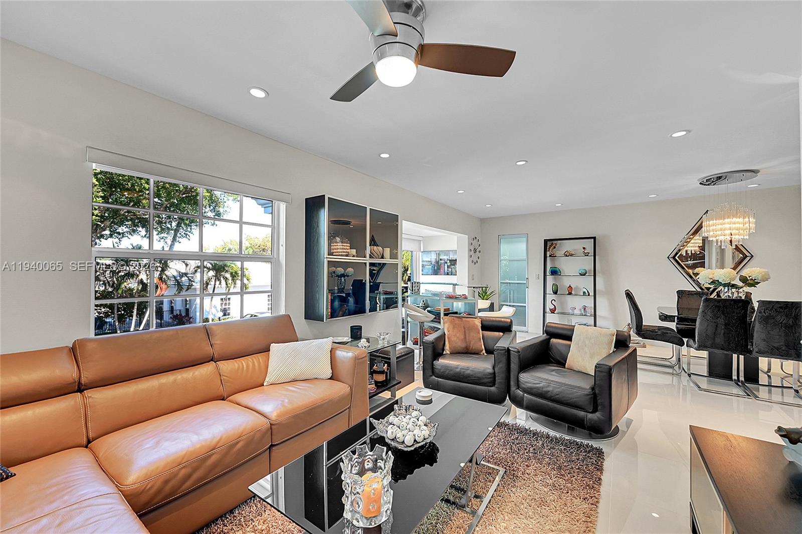 BAY COLONY CLUB CONDO - Residential Lease