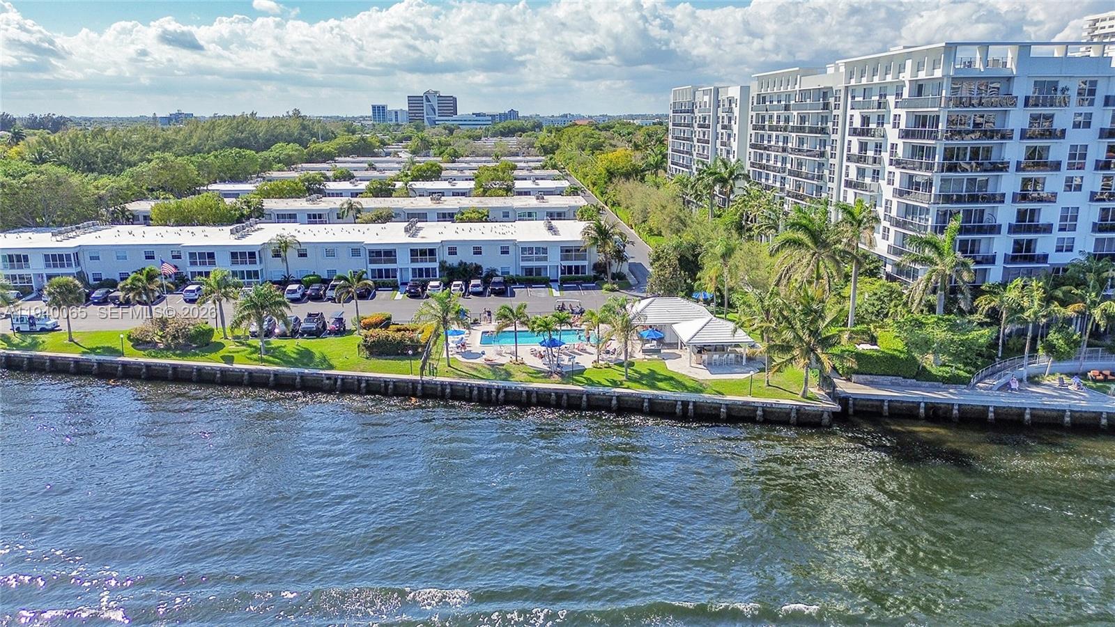 BAY COLONY CLUB CONDO - Residential Lease