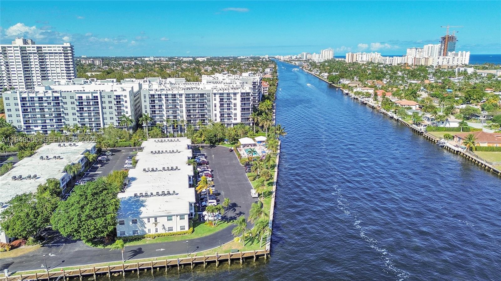 BAY COLONY CLUB CONDO - Residential Lease