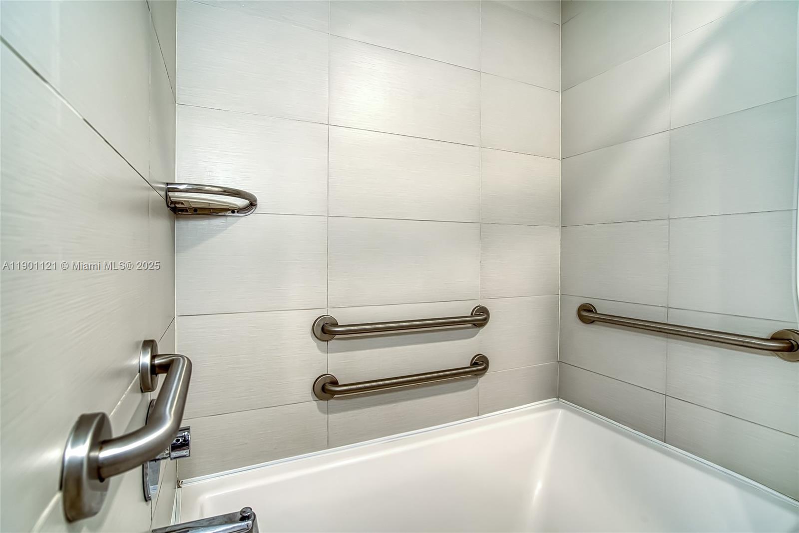 BEACHWALK CONDOMINIUM - Residential Lease