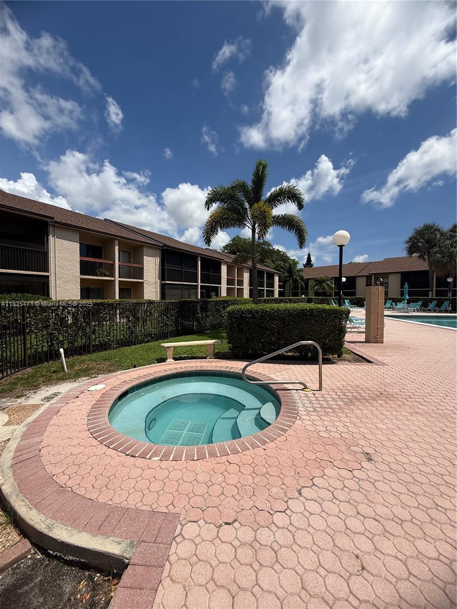 MEADOWRIDGE CONDO - Residential