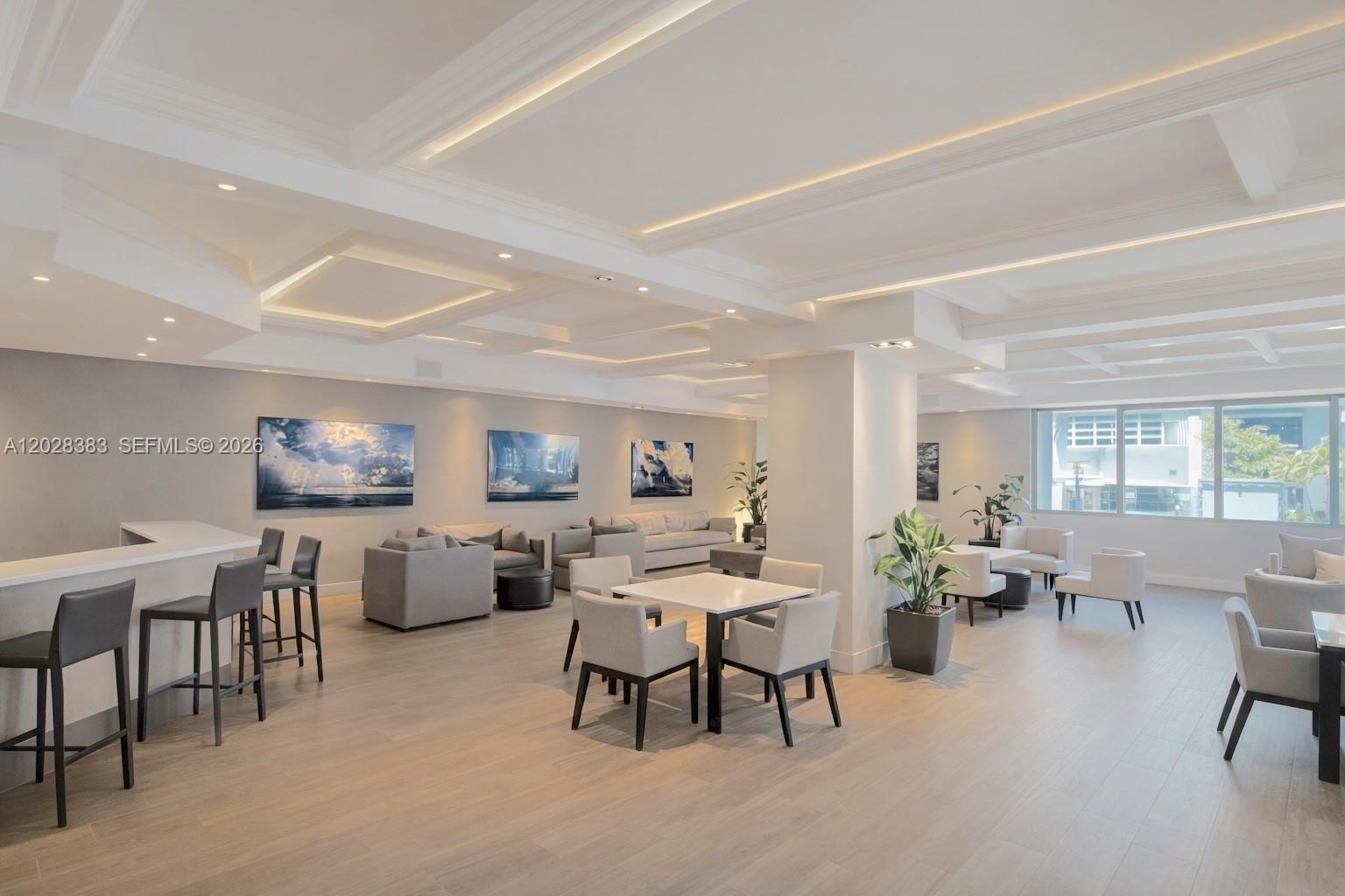 100 Lincoln Rd 602