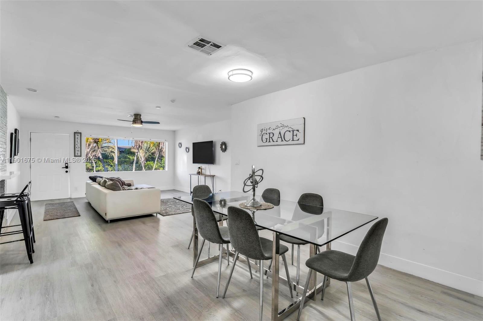 POINCIANA PK AMEN PL BLKS - Residential Lease