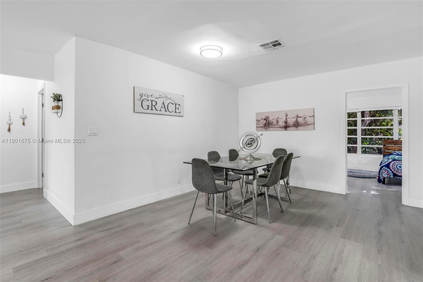 POINCIANA PK AMEN PL BLKS - Residential Lease