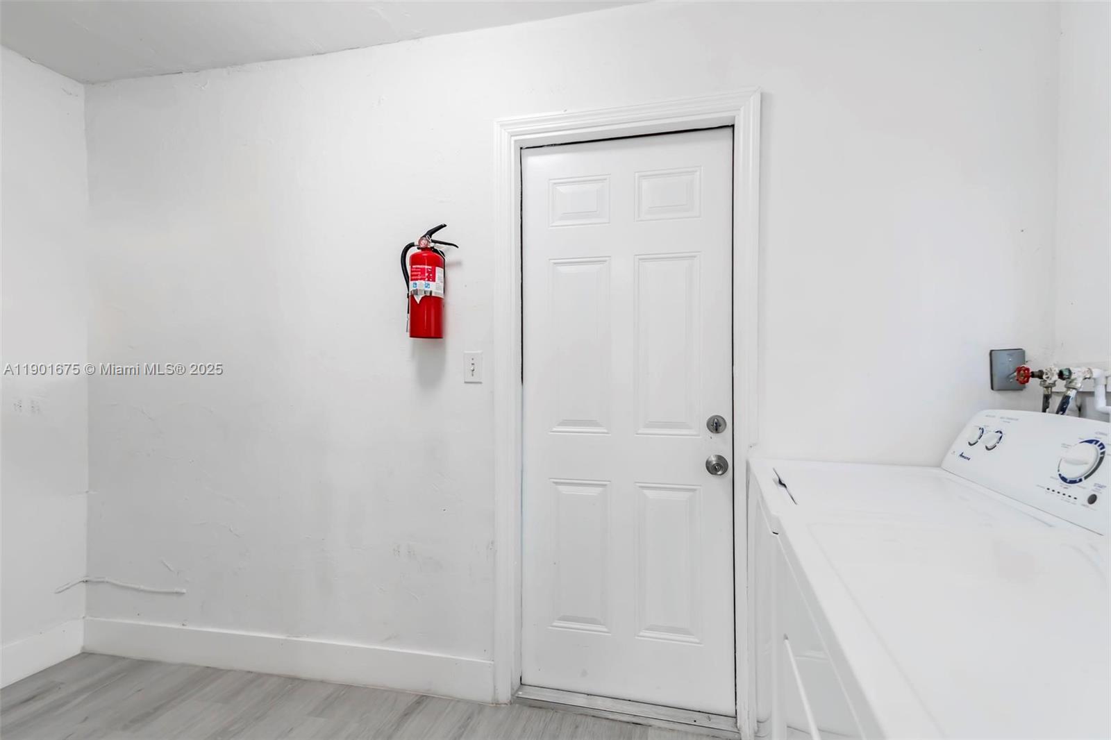 POINCIANA PK AMEN PL BLKS - Residential Lease