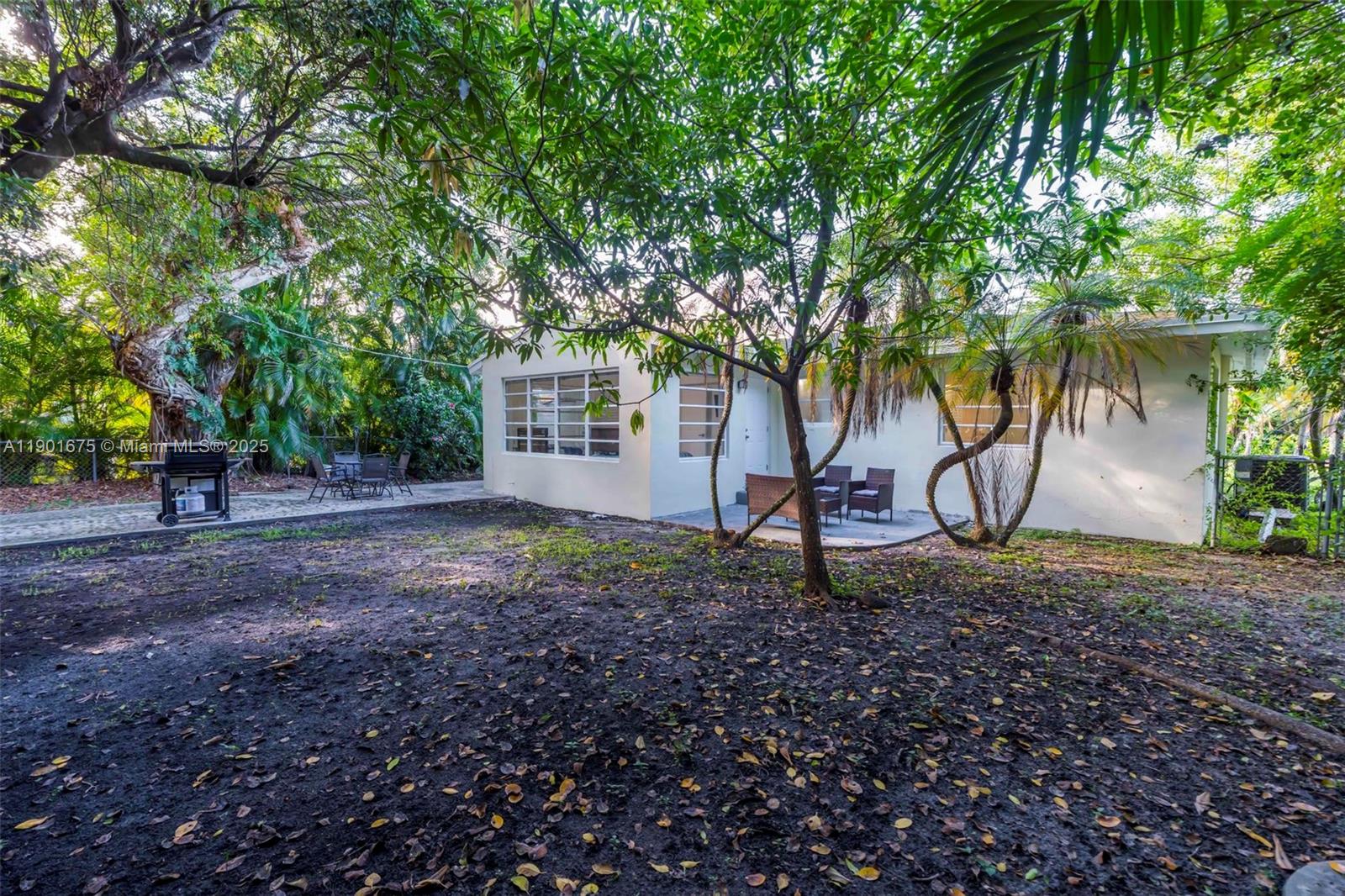 POINCIANA PK AMEN PL BLKS - Residential Lease