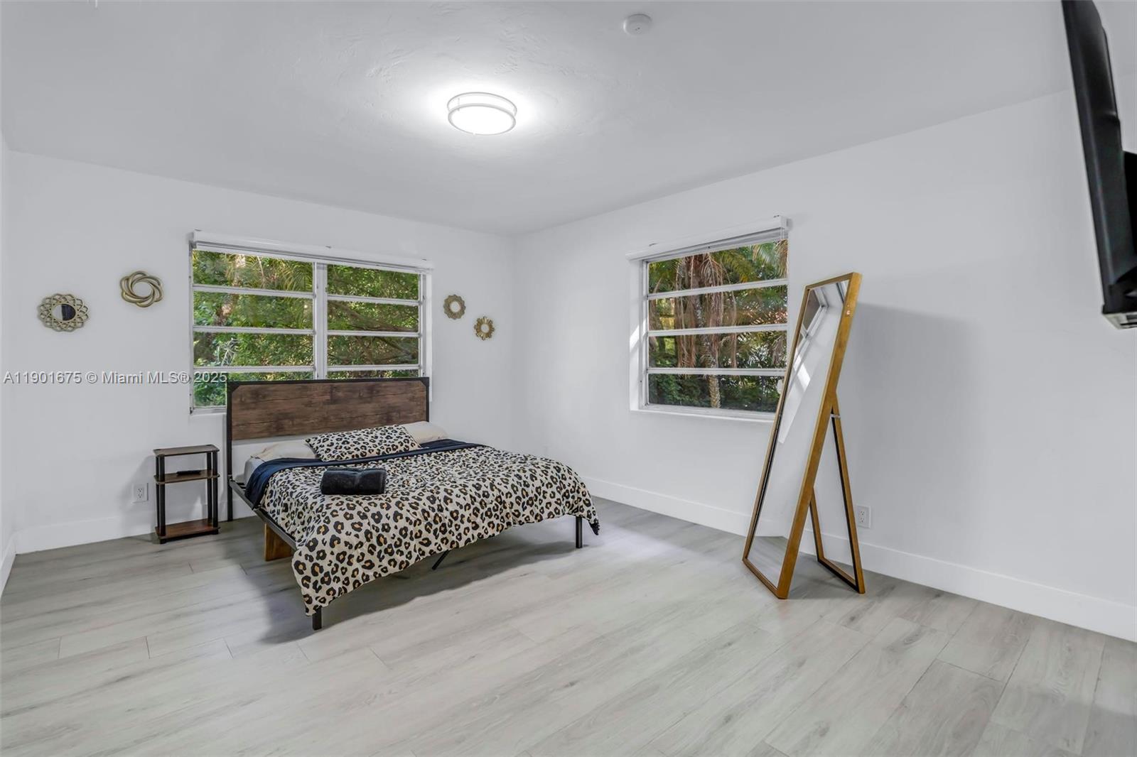 POINCIANA PK AMEN PL BLKS - Residential Lease