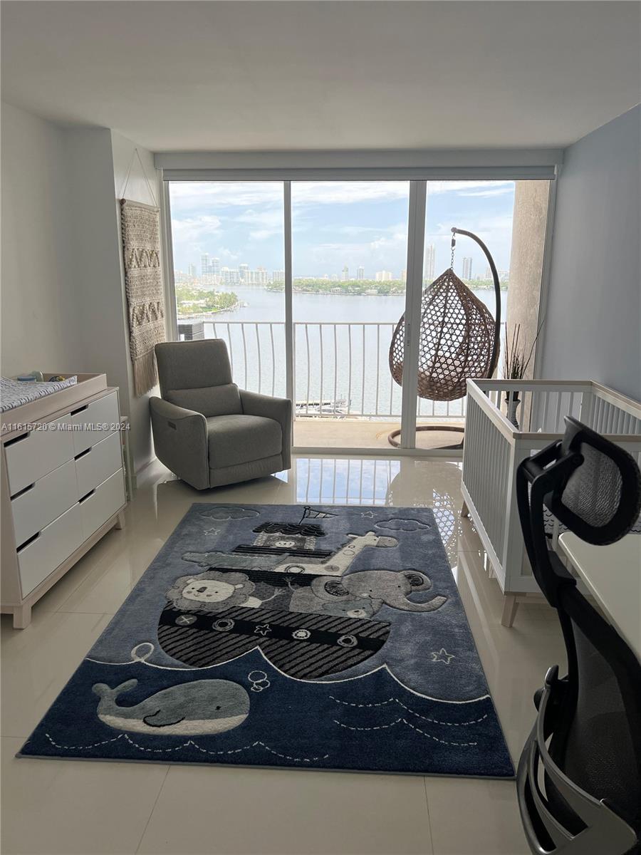 THE GRANDVIEW PALACE COND - Residential Lease