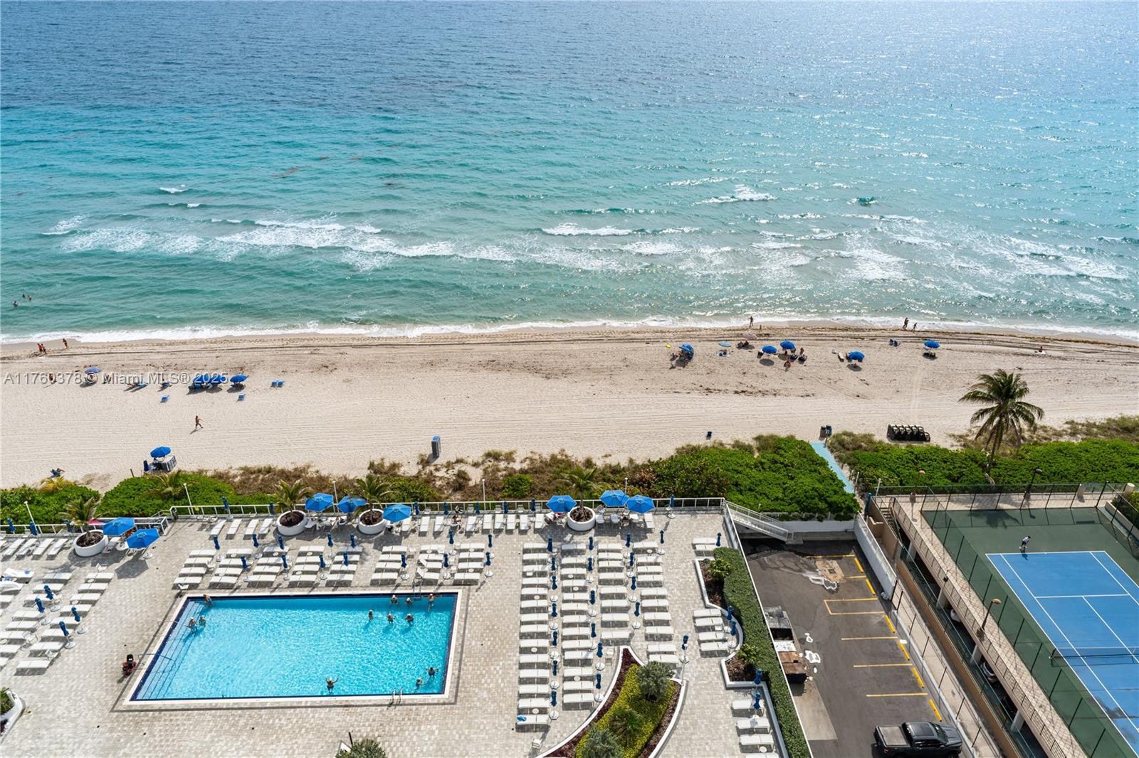 LA MER ESTATES SOUTH COND - Residential Lease