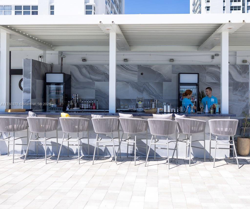 LA MER ESTATES SOUTH COND - Residential Lease