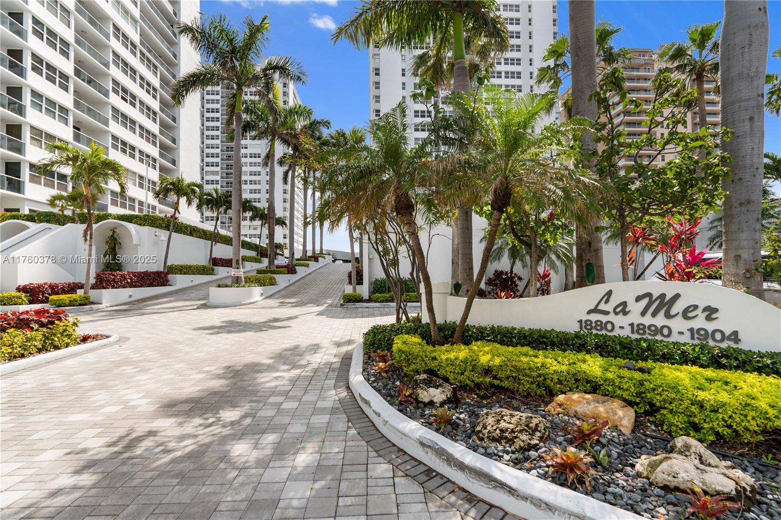 LA MER ESTATES SOUTH COND - Residential Lease